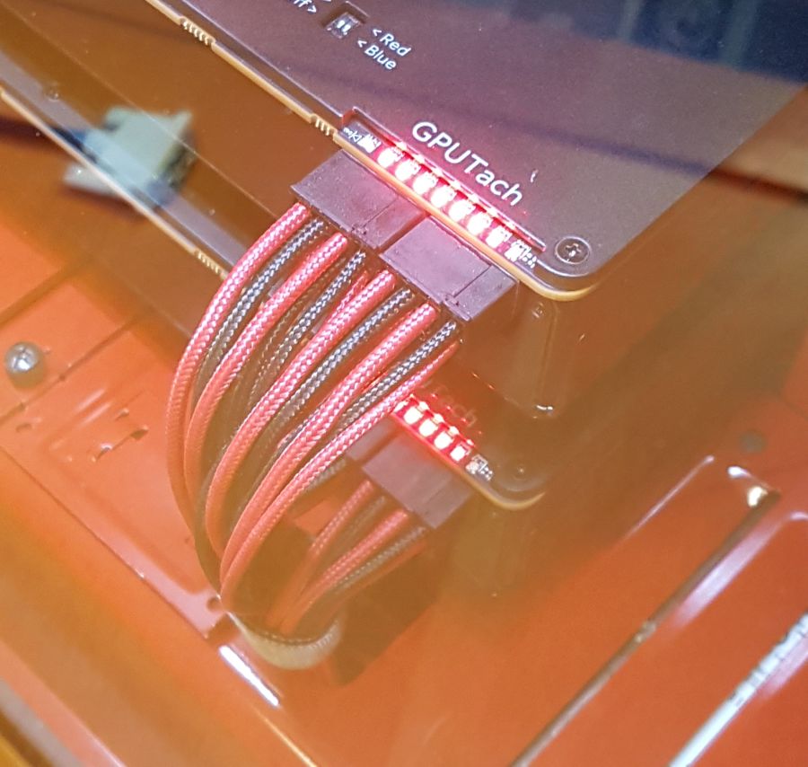 Radeon RX Vega 64 2-way CrossFire