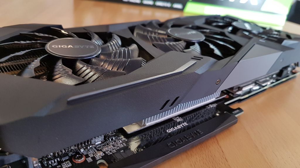 (Unboxing) GIGABYTE GeForce RTX 2070 Gaming OC 8GB GDDR6