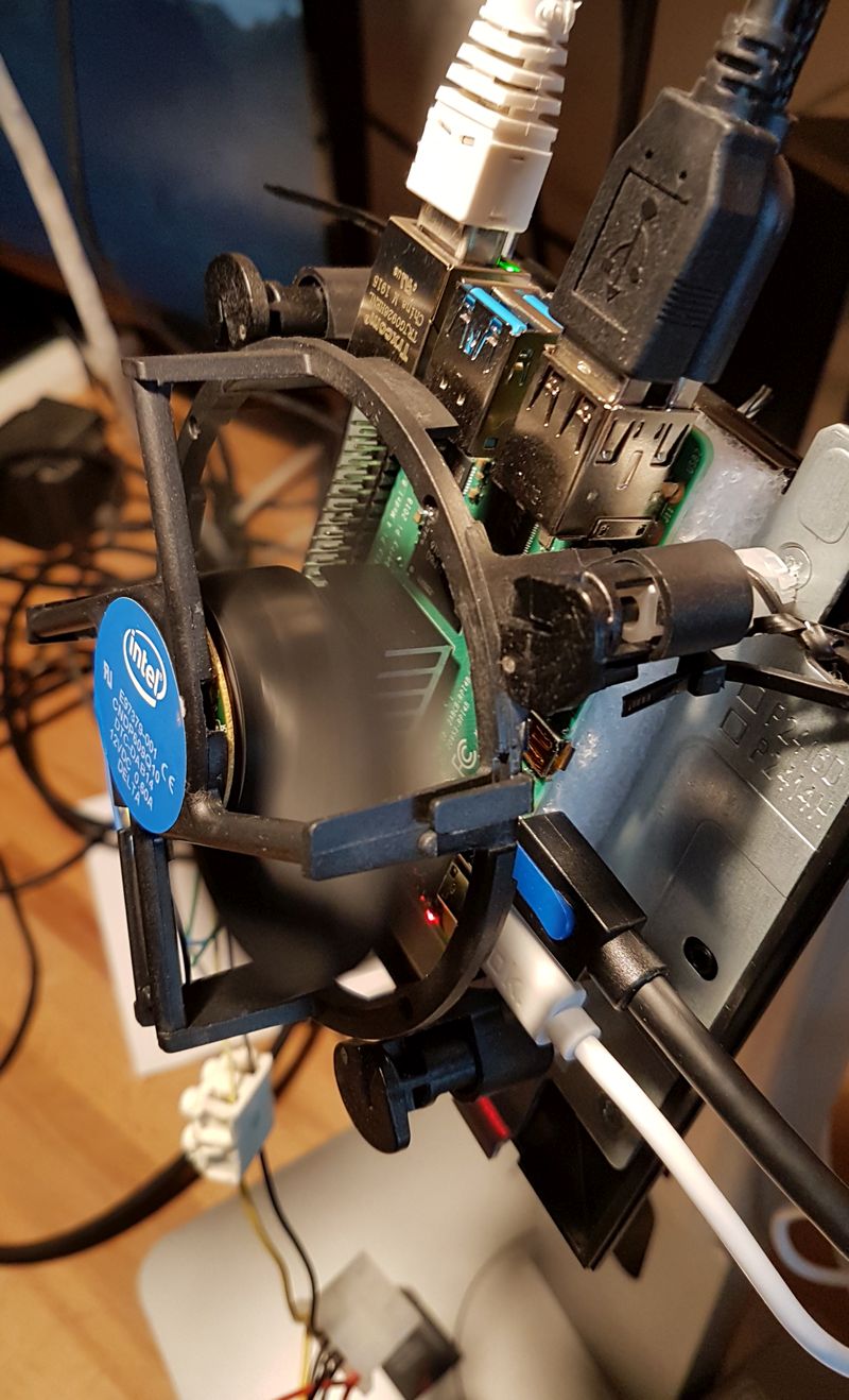 Intel CPU cooler - fan cooling the Raspberry Pi