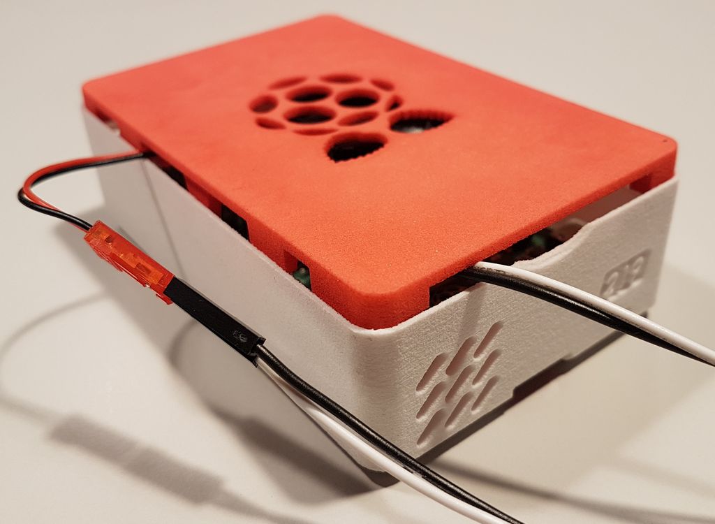 Raspberry Pi 4 3D printed case - development mode