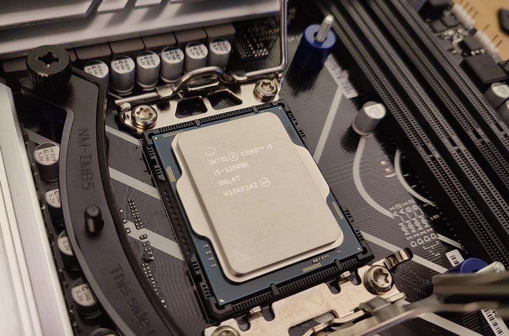 Noctua NH-U12S chromax.black mounting - PRIME Z690 motherboard