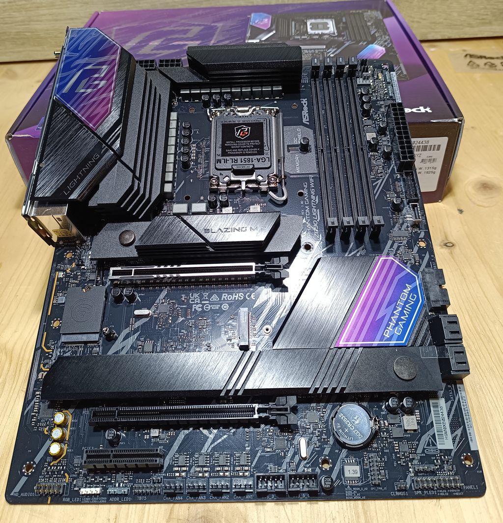 ASRock Z890 Lightning wifi